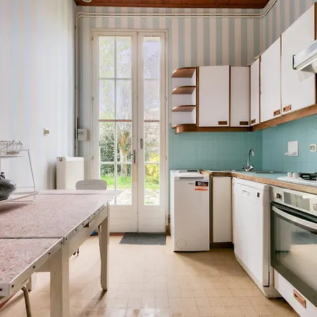 Grande Maison Pour 11 Avec Jardin - 70m Plage Casa de Férias