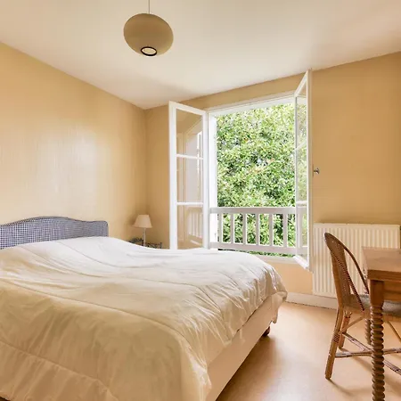 Casa de Férias Grande Maison Pour 11 Avec Jardin - 70m Plage